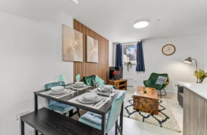 A Stylish Luxury 2 Bedroom Duplex Apartment
